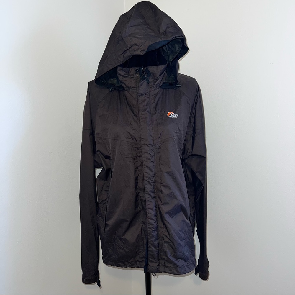 Vintage Lowe Alpine rain jacket/windbreaker brown size M (Gorpcore)